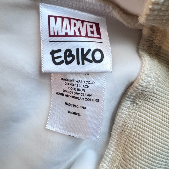 NWOT MARVEL x Ebiko sweater - M - Picture 8 of 9